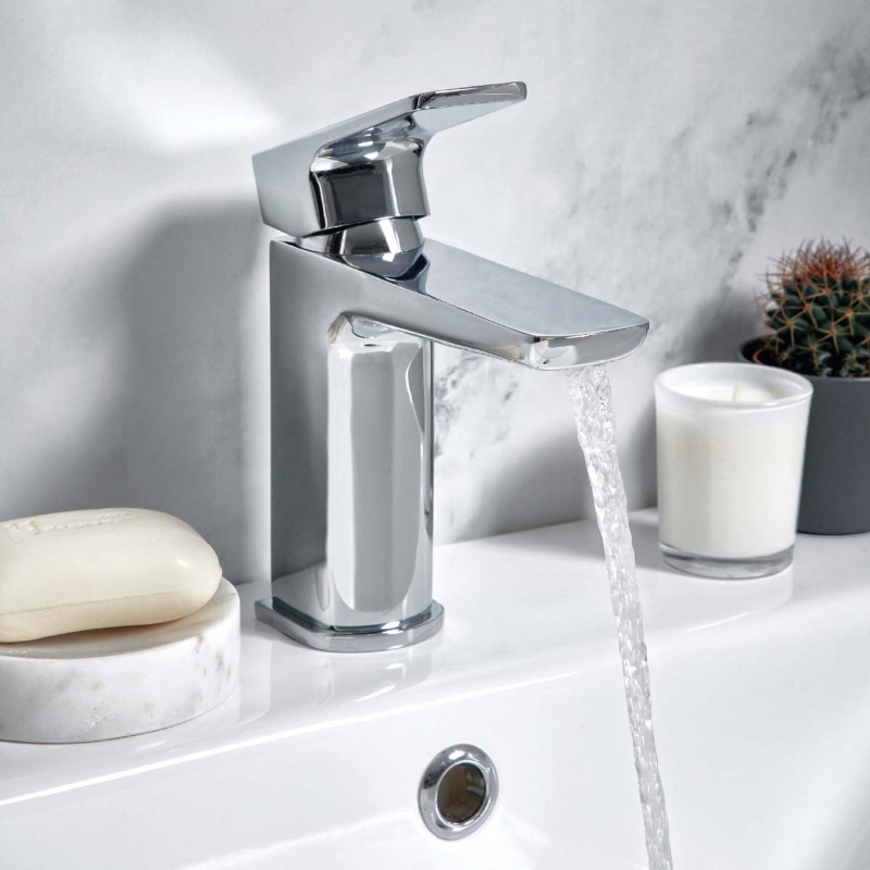 BATHROOM TAPS & MIXERS